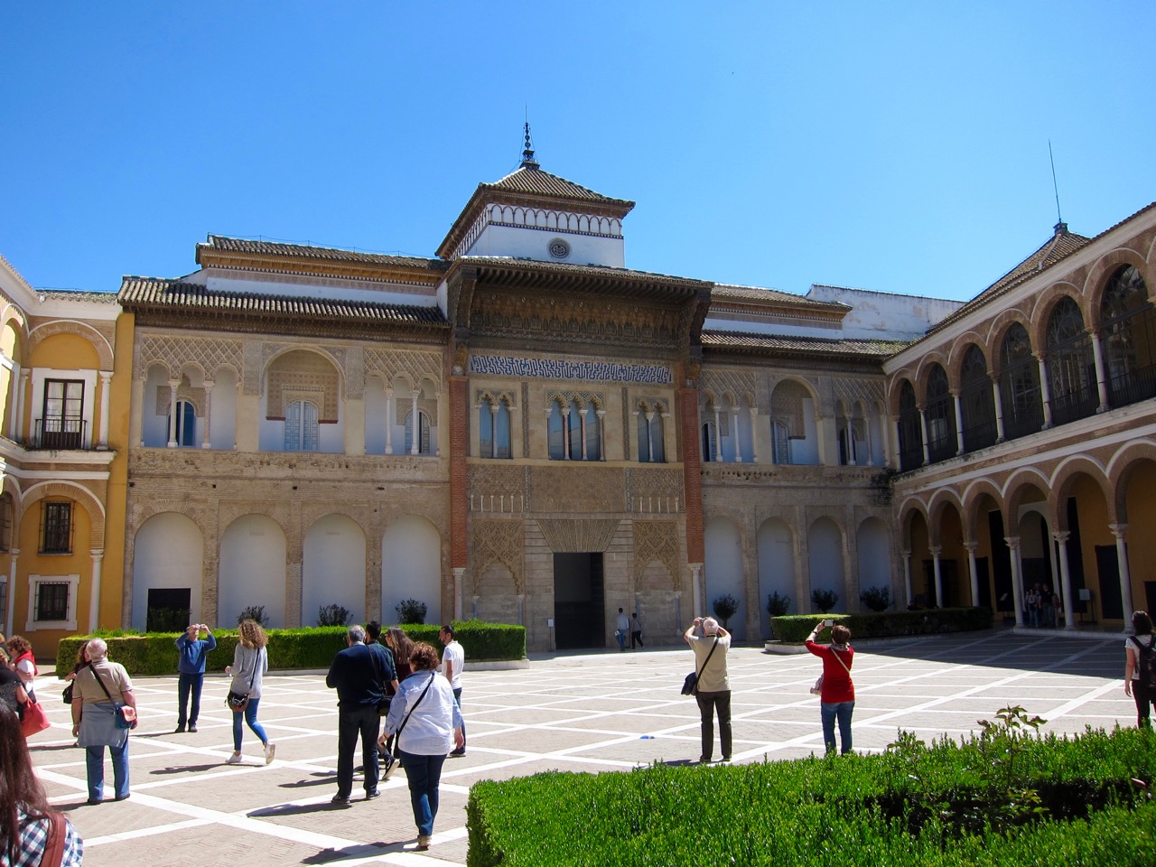 inside the Reales Alcázares