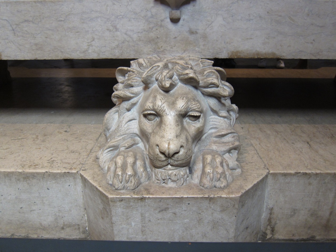 Lion of Luis de Camões