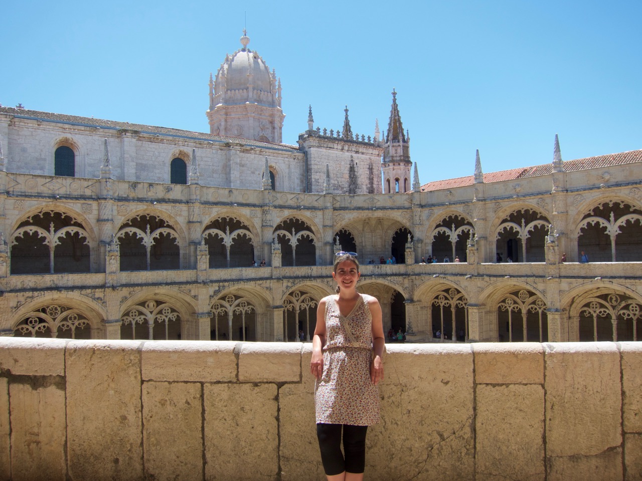 Relaxing at Jerónimos Monastery